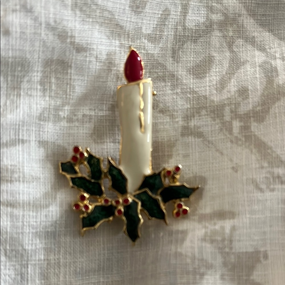 Festive Candle Brooch with Holly Design
